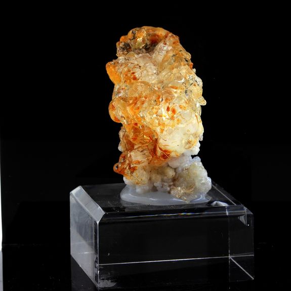 Opal Hyalite (Var: Opal-AN). 349.5 ct.