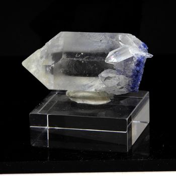 Quartz + Dumortierite. 163.5 ct.