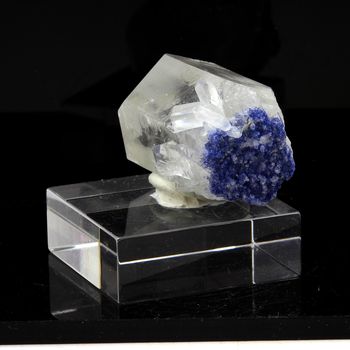 Quartz + Dumortierite. 163.5 ct.
