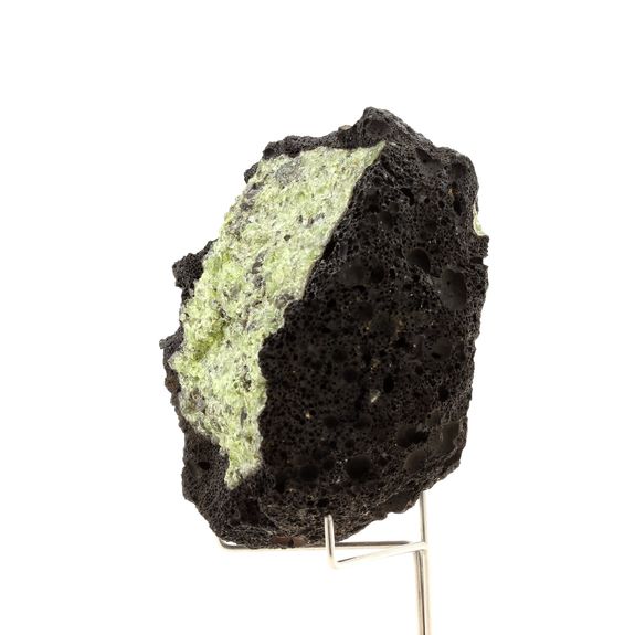 Peridot. 1394.5 ct.