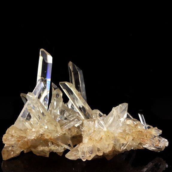 Quartz. 302.0 ct.