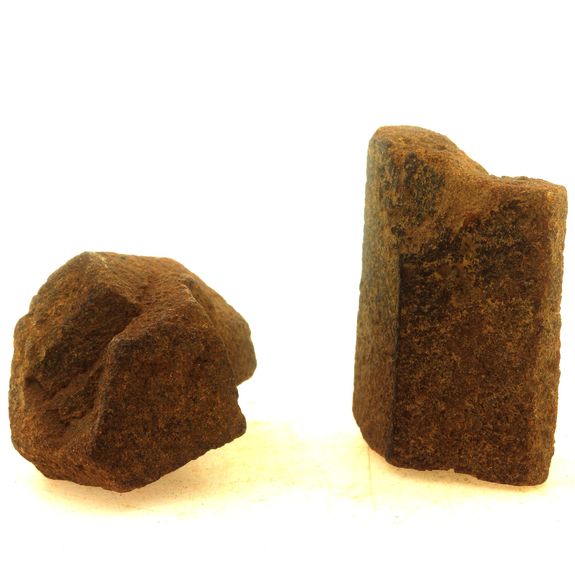 Staurolite. (2 pcs) 167.65 ct.