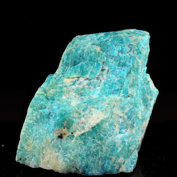 Amazonite. 743.0 ct.