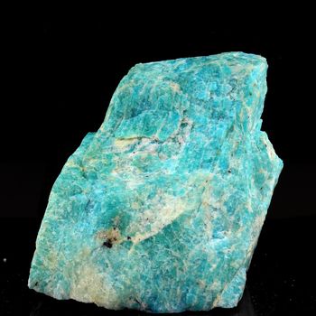 Amazonite. 743.0 ct.