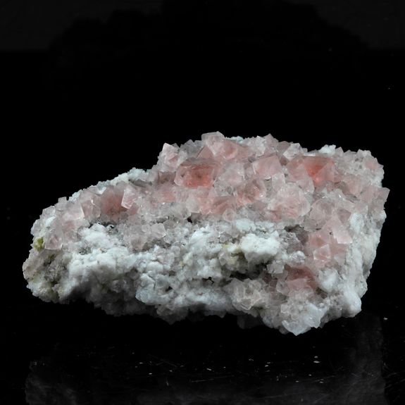 Fluorite. 48.5 ct.