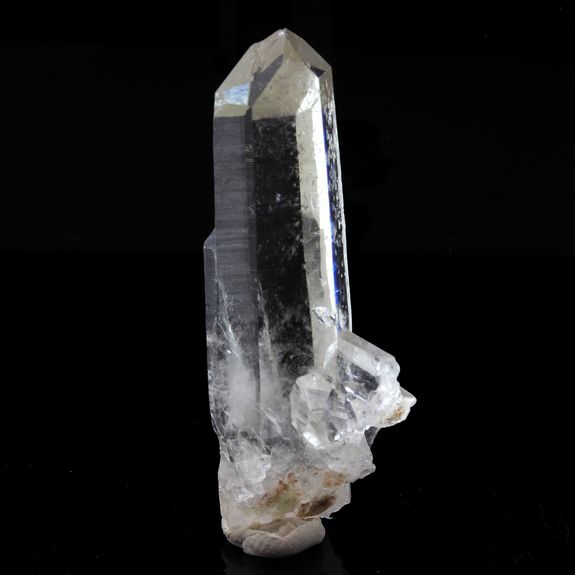 Quartz. 68.04 ct.