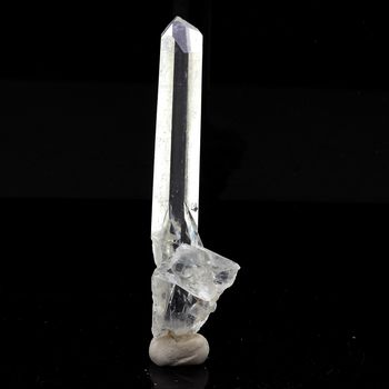 Quartz. 16.69 ct.