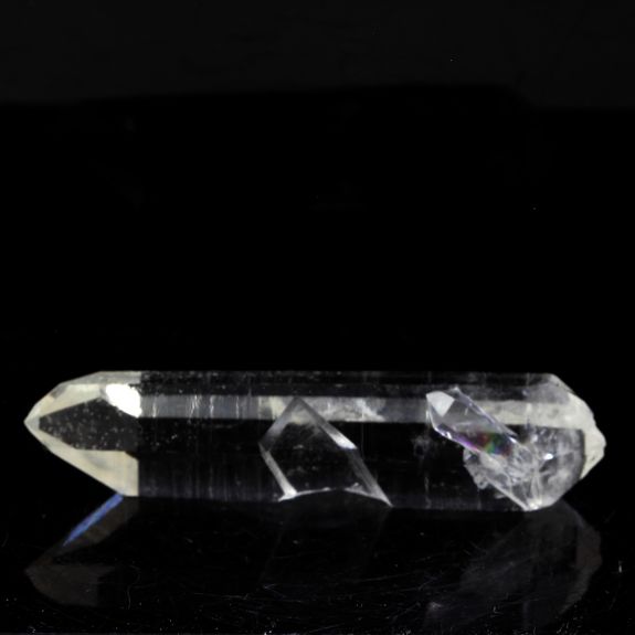 Quartz biterminé. 23.30 ct.