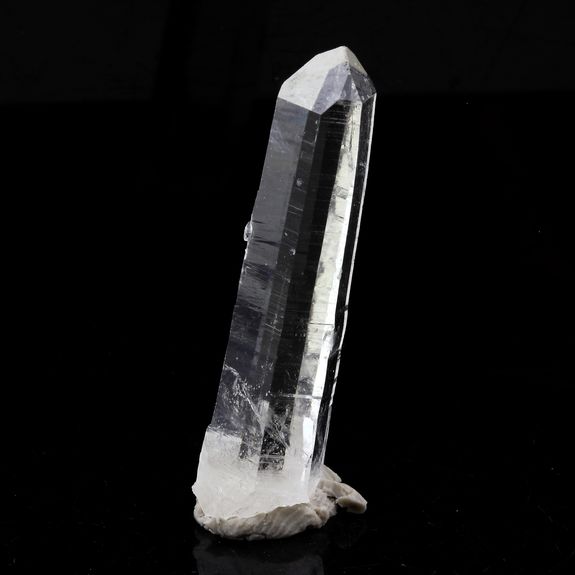 Quartz. 16.00 ct.