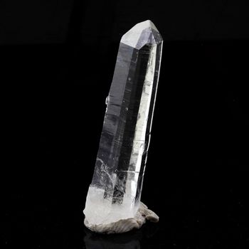Quartz. 16.00 ct.