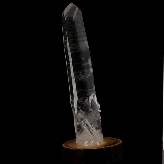 Quartz. 137.0 ct.