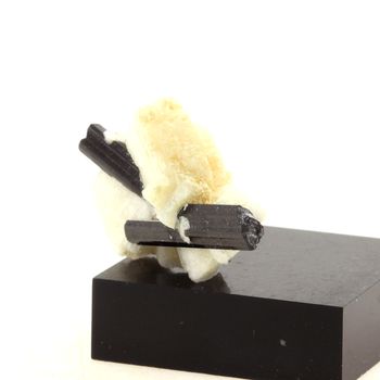 Tourmaline Schorl. 28.0 ct.