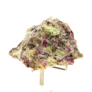 Londonite, Rhodizite. 240.0 ct.
