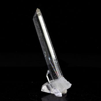 Quartz biterminé. 29.5 ct.