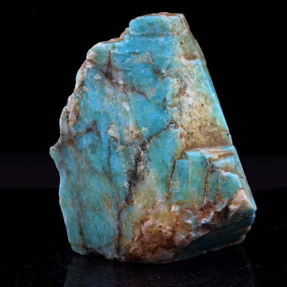 Amazonite. 443.0 ct.