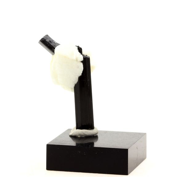 Tourmaline Schorl. 31.5 ct.