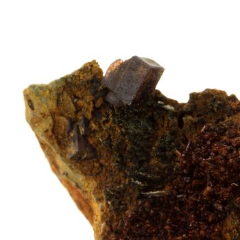 Perovskite + Vesuvianite. 17.58 ct.