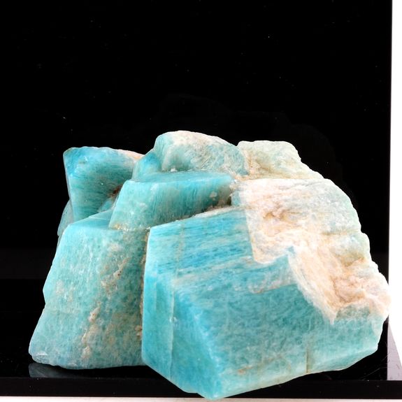 Amazonite. 992.5 ct.