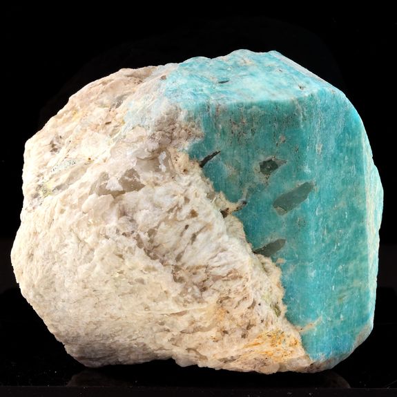 Amazonite. 2230.5 ct.