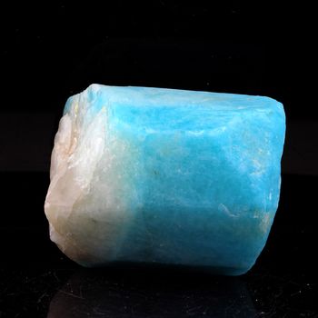 Amazonite. 226.0 ct.