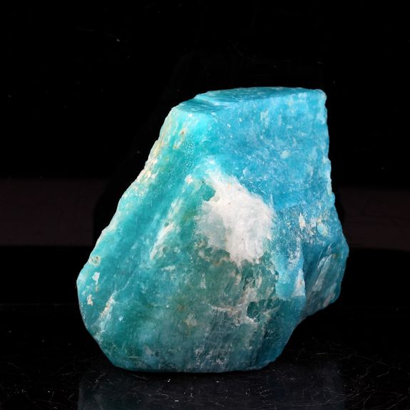 Amazonite. 281.0 ct.