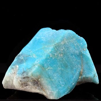 Amazonite. 878.0 ct.