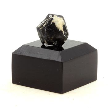 Hibonite. 18.0 ct.