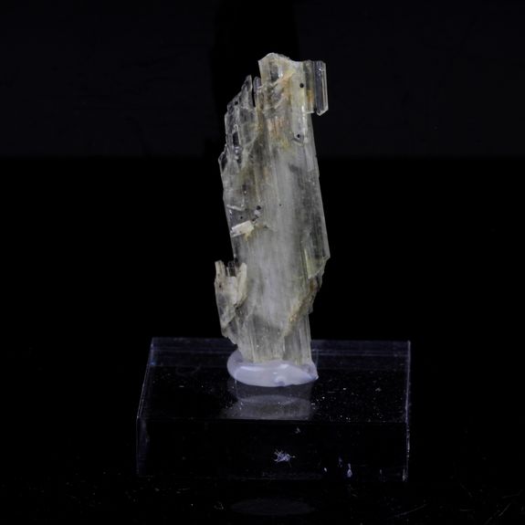 Clinozoisite. 14.91 ct.