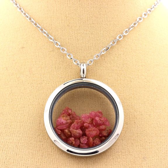 Collier Spinelle brut.