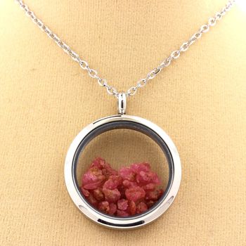 Collier Spinelle brut.