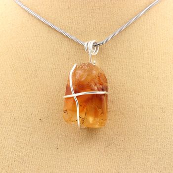 Collier Cornaline brut.