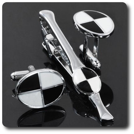 BOUTONS DE MANCHETTES + PINCE A CRAVATE