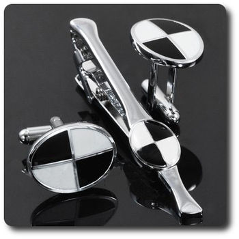 BOUTONS DE MANCHETTES + PINCE A CRAVATE