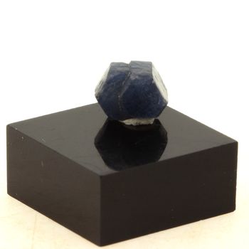 Sapphire. 4.8 ct.