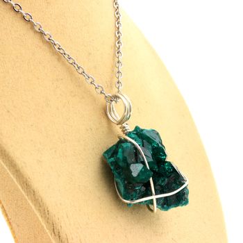 Collier Dioptase brut.