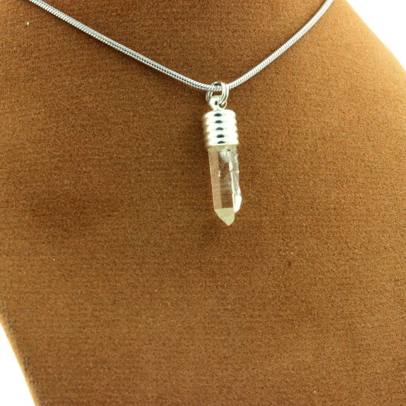 Collier Quartz cristal de roche. 7.03 ct.