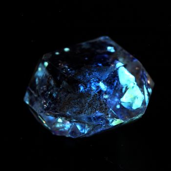 Quartz Petrole. 3.88 ct.