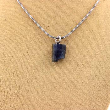 Collier Kyanite brut. 4.46 ct.