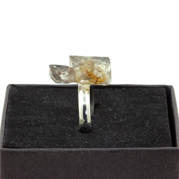 Silver Plated raw petroleum Quartz Ring. 13.30 ct.