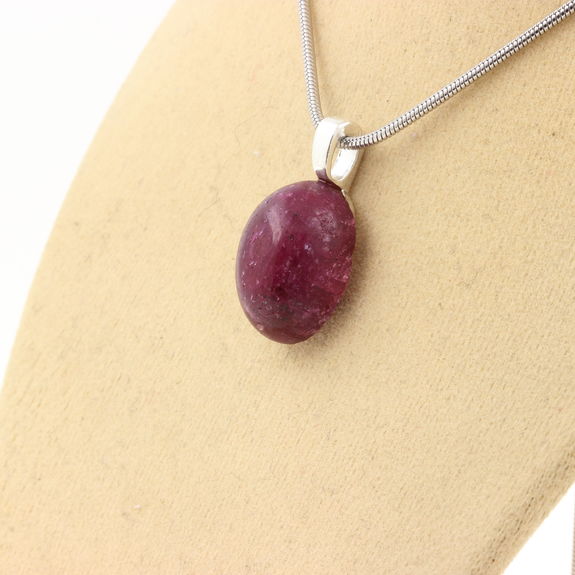 Ruby Necklace. 22.27 ct.