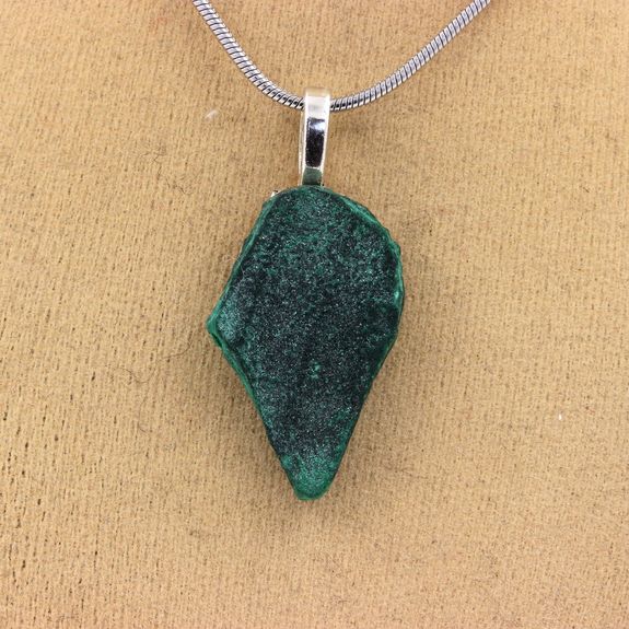 Raw Malachite Necklace. 21.29 ct.