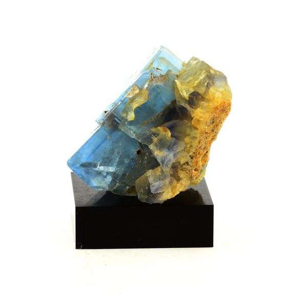 Fluorite. 252.0 ct.