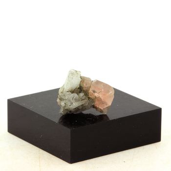 Fluorite Rose + Adulaire. 8.50 ct.