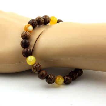 Bracelet Perles Sardonyx jaune + bois 8 mm.
