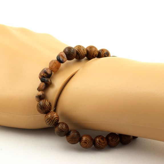 Bracelet Andalousite des USA + Perles bois 8 mm.