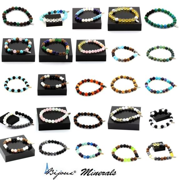 Bracelet Andalousite des USA + Perles Onyx noir mat + bois 8 mm.