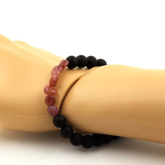 Bracelet Rubis du Brésil + Perles Onyx noir mat 8 mm.