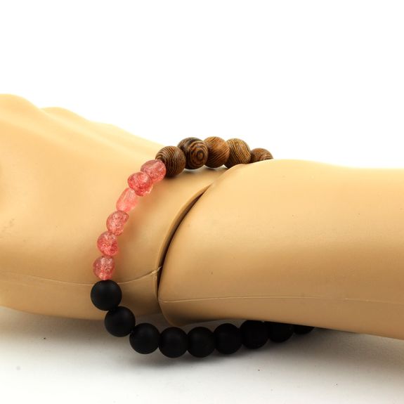 Strawberry Quartz from Madagascar + Matte Black Onyx + wood Bracelet 8 mm Beads.