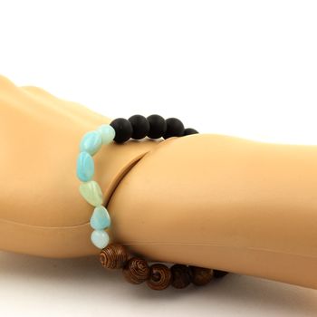 Bracelet Amazonite du Brésil + Perles Onyx noir mat + bois 8 mm.