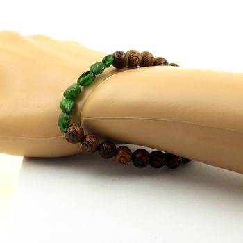 Bracelet Diopside du brésil + Perles bois de 8 mm.